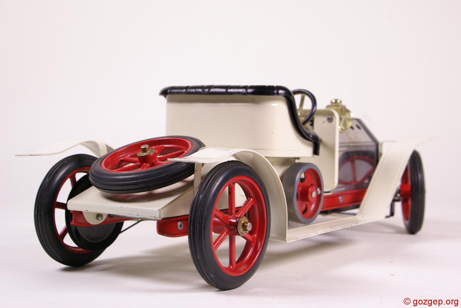 Mamod SA1Roadster - model steam car